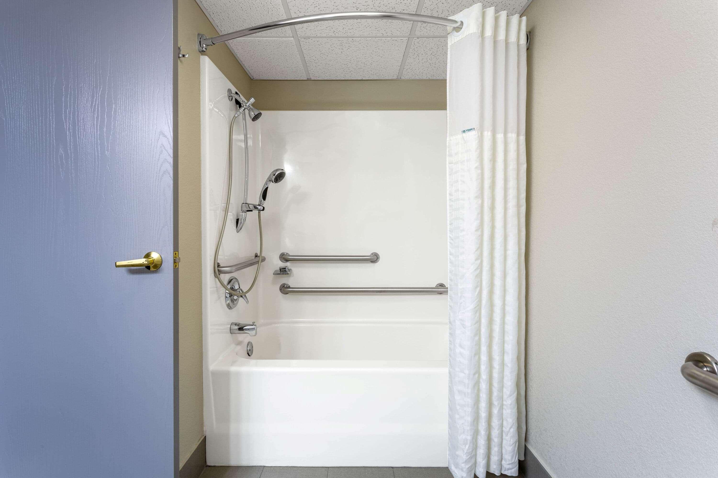 Baymont By Wyndham Hotel Marinette