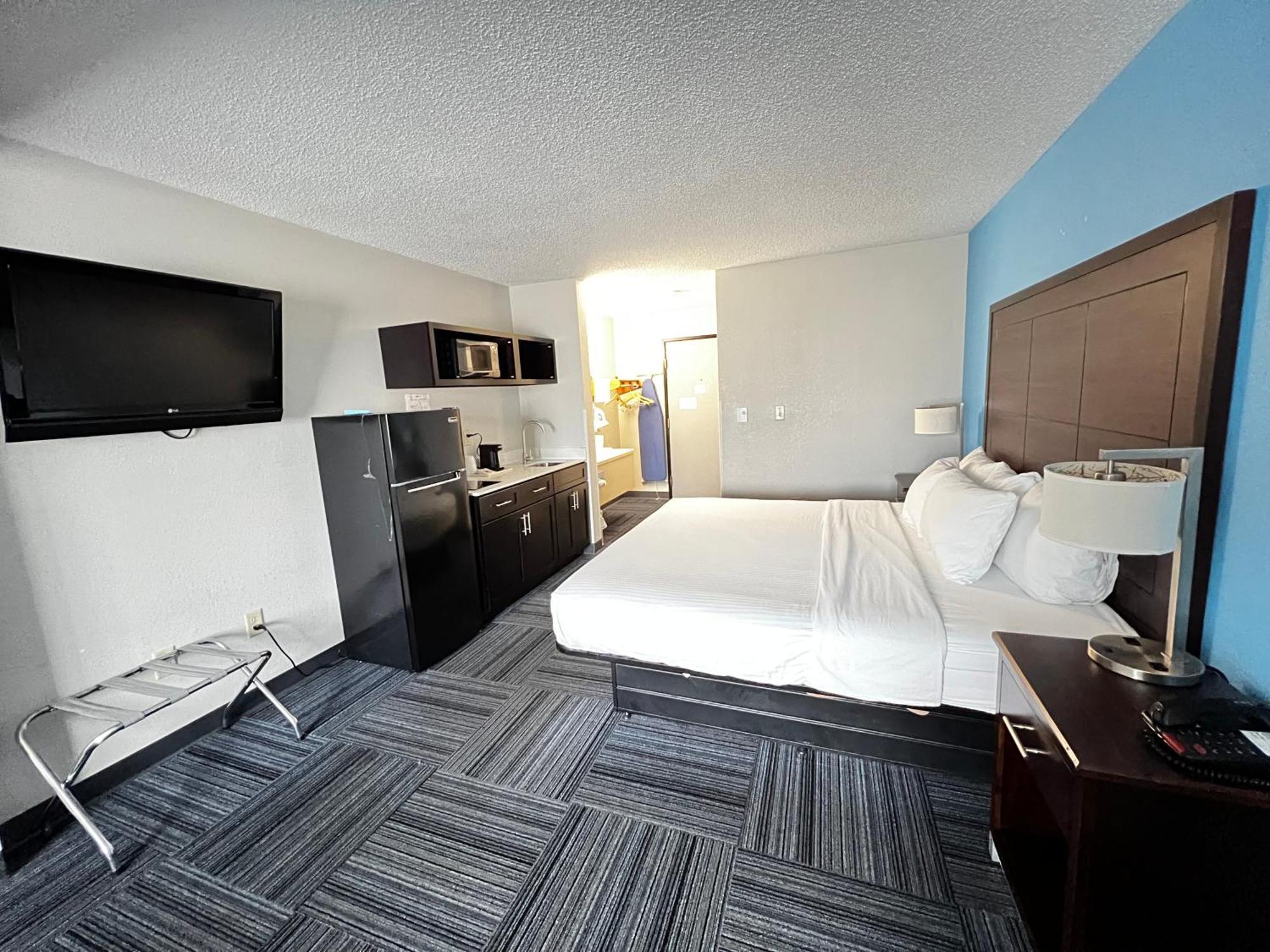 Baymont By Wyndham Hotel Marinette